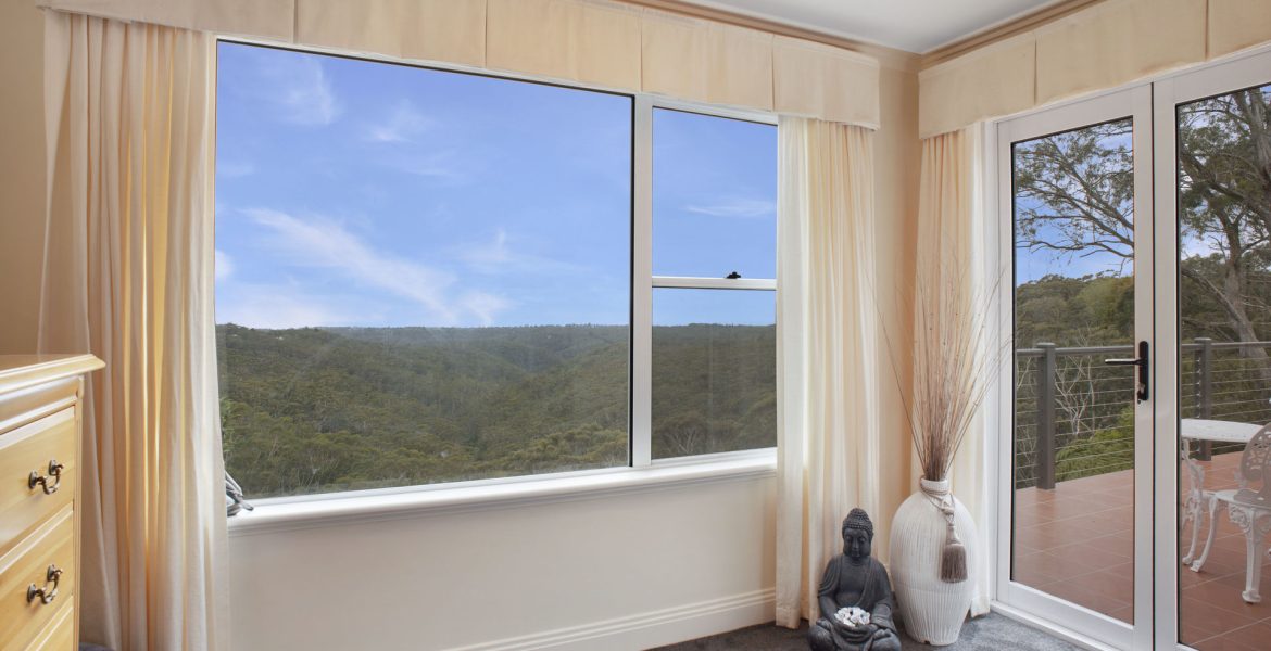 33 Henderson Road, Wentworth Falls, NSW 2782