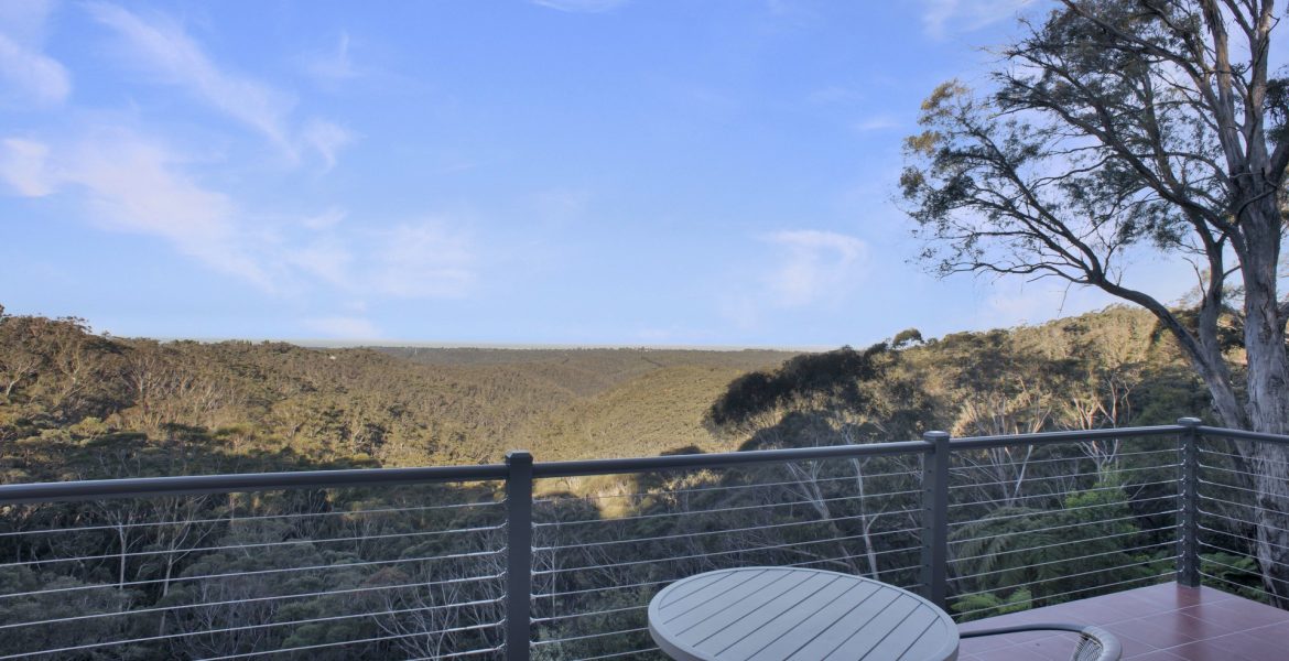 33 Henderson Road, Wentworth Falls, NSW 2782