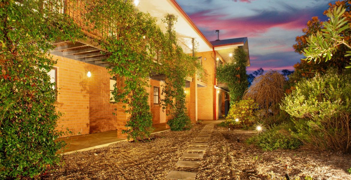 182 Tableland Road, Wentworth Falls, NSW 2782