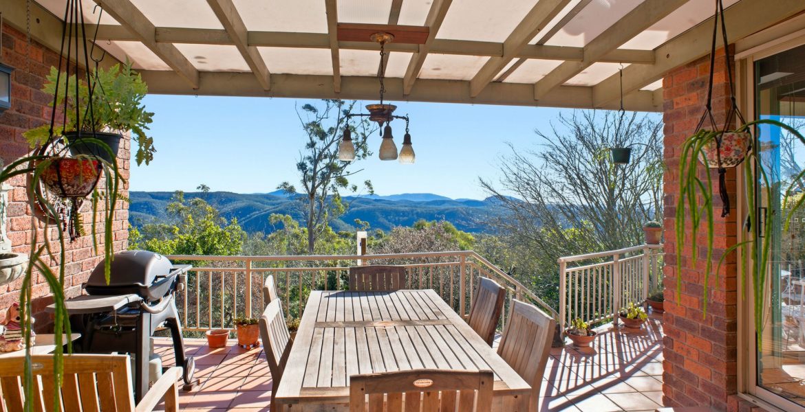 23 View Road, Wentworth Falls, NSW 2782